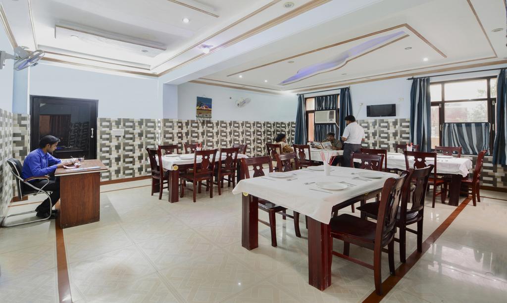 Fabhotel Prashant Palace Mysuru Zewnętrze zdjęcie
