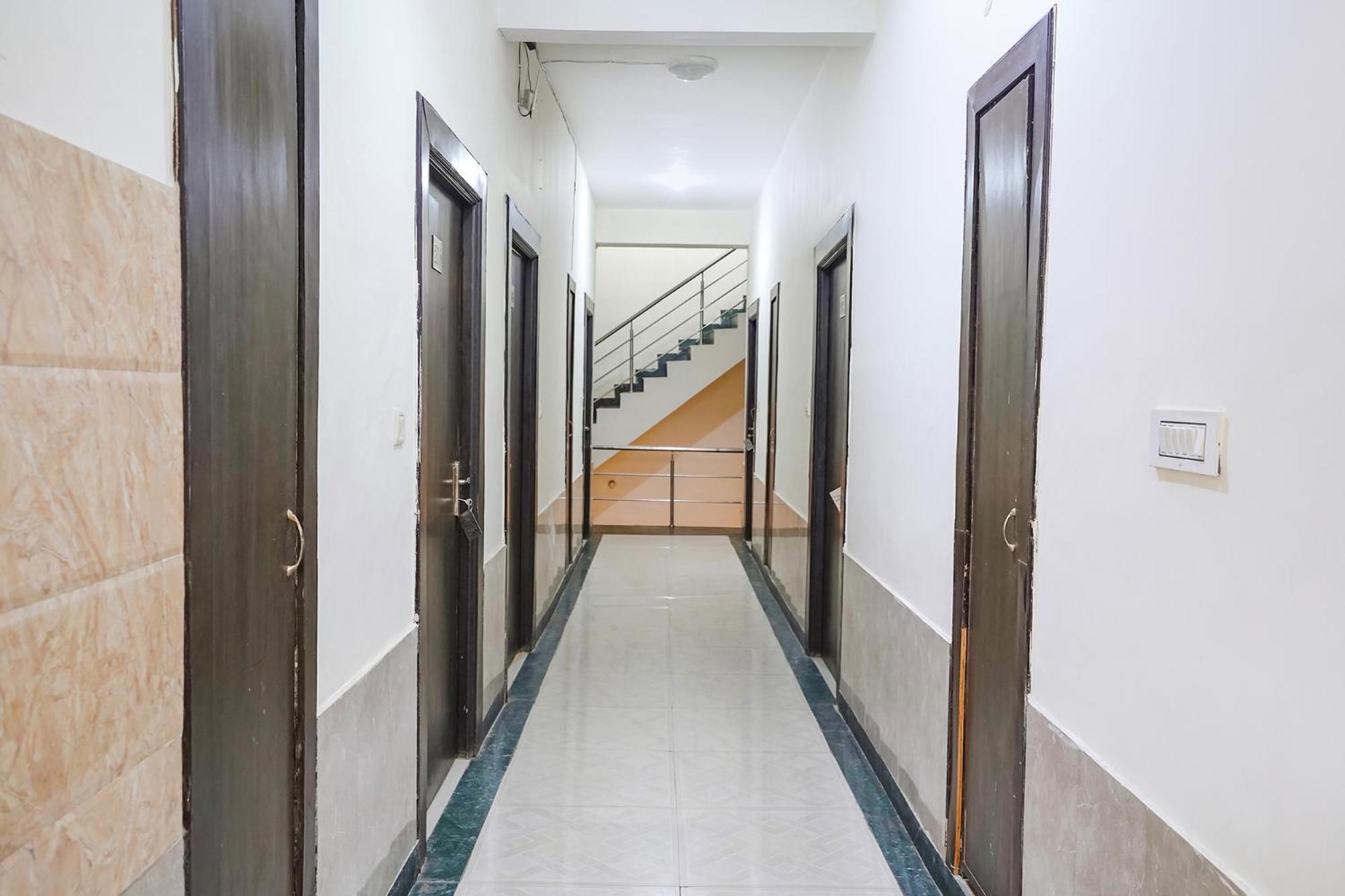Fabhotel Prashant Palace Mysuru Zewnętrze zdjęcie