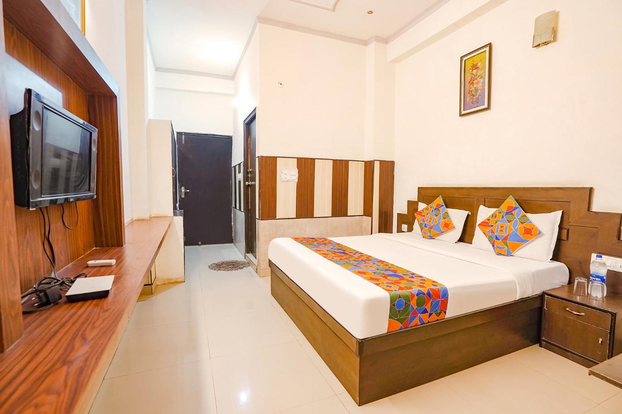 Fabhotel Prashant Palace Mysuru Zewnętrze zdjęcie