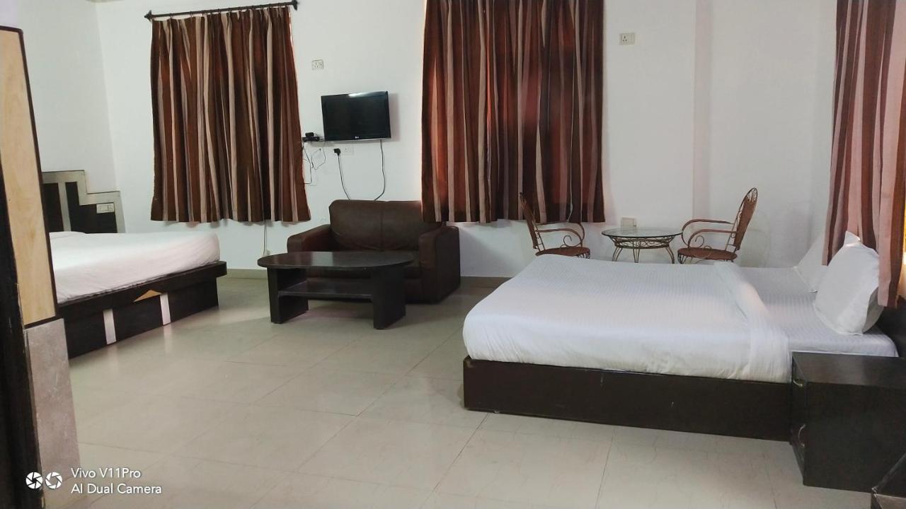 Fabhotel Prashant Palace Mysuru Zewnętrze zdjęcie