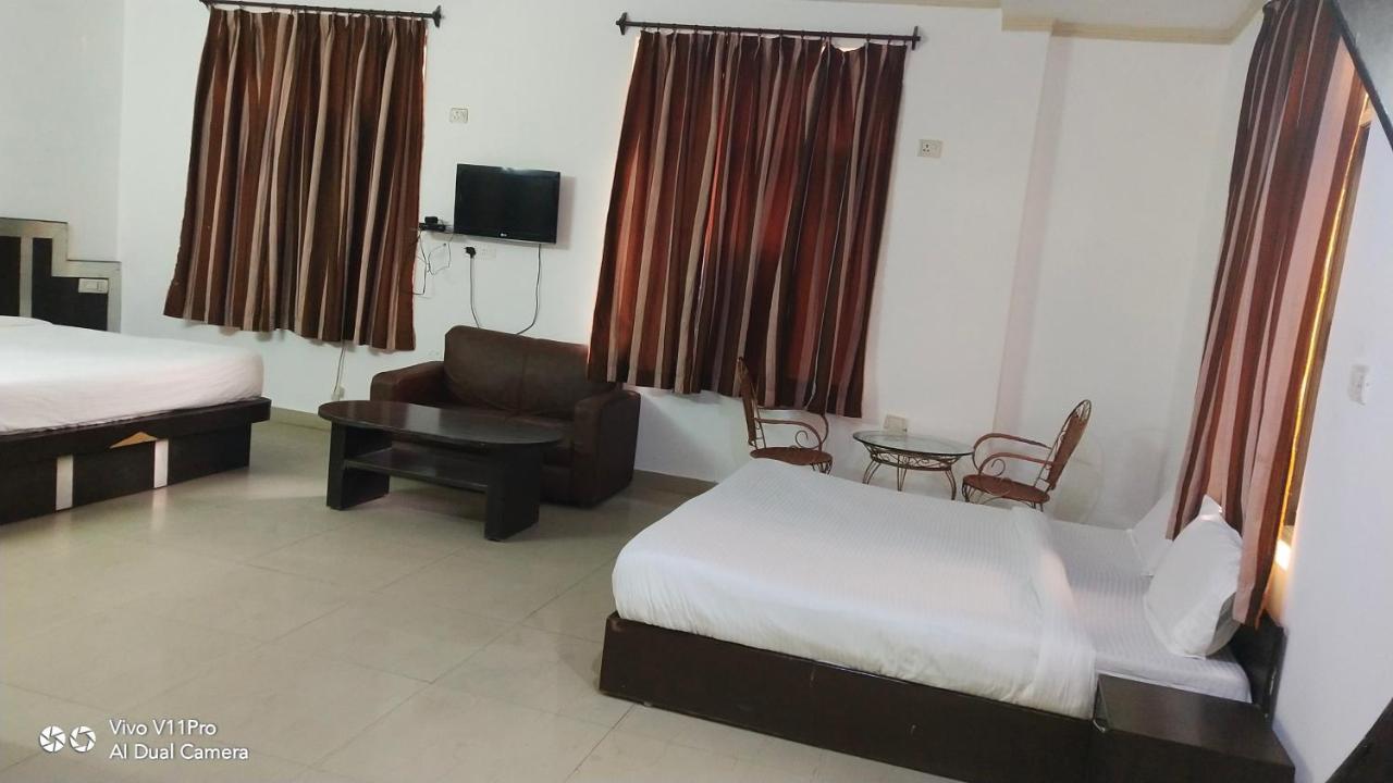 Fabhotel Prashant Palace Mysuru Zewnętrze zdjęcie