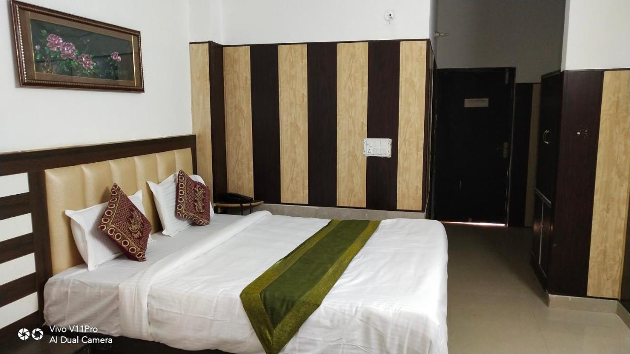Fabhotel Prashant Palace Mysuru Zewnętrze zdjęcie